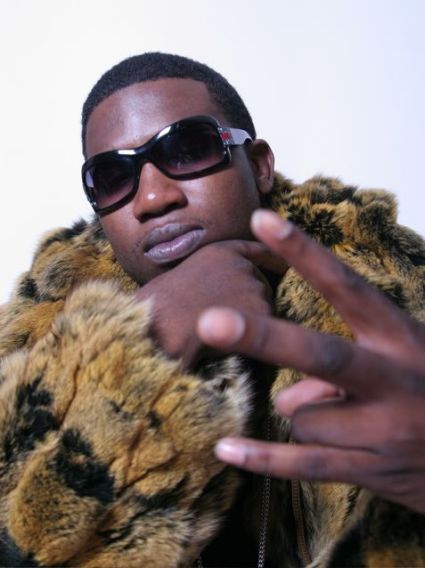 http://www.media.wmg-is.com/media/portal/media/cms/images/200710/gucci-mane-4-medium_1193432173558.jpg