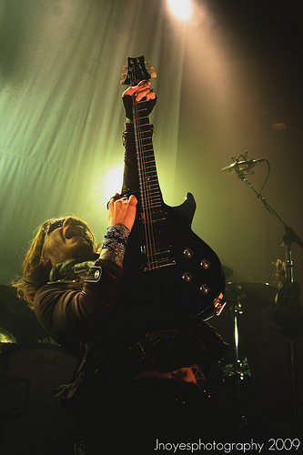 Zach Rippin the Guitar