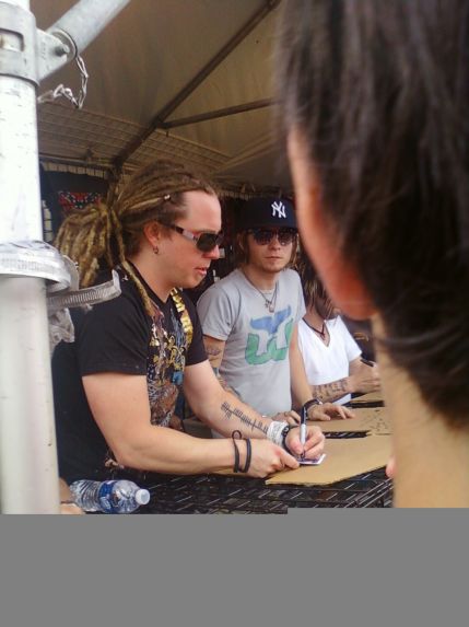 Signing in Milwaukee