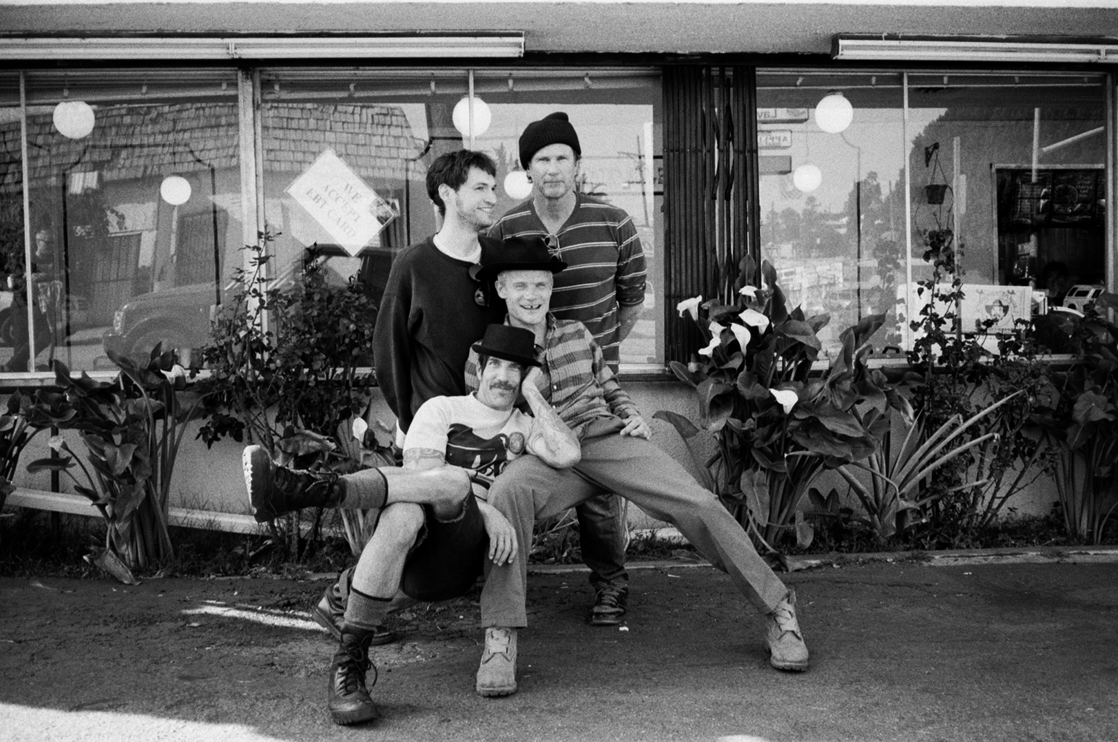 Album Review: Red Hot Chili Peppers - I'm With You [Warner Bros