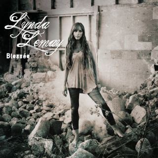 Lynda Lemay, Blessée